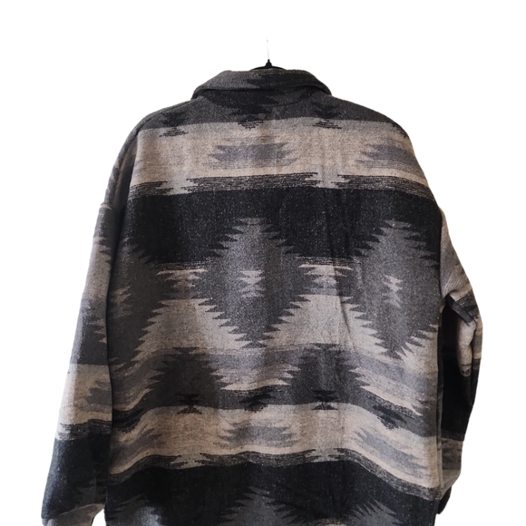 CUTE shacket - Picture 2 of 3